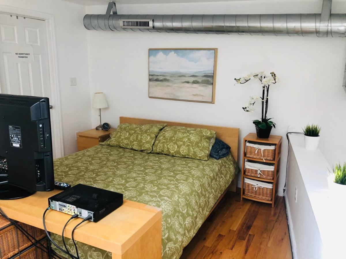 Updated Amazing Bi -Level Condo Minutes From Water Views Of New York City North Bergen Exterior photo